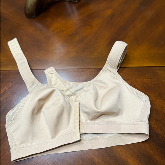 DELIMIRA Women's Full Coverage Front Closure Back Support Beige 38C - Picture 8 of 13